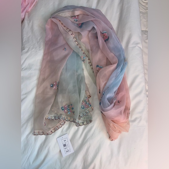 NWT Dhoti Style Suit from Lashkaraa Garden of Serenity Collection (never worn) - Picture 7 of 11